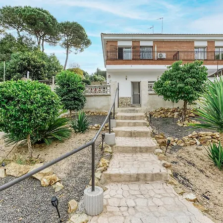Casa Piscina - 10km Lloret De Mar Casa de vacances *